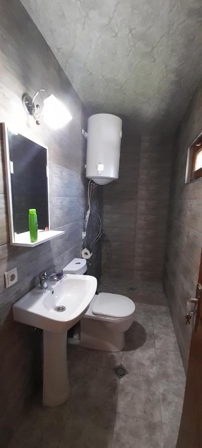 Guest House Lekhtagi 메스티아 외부 사진