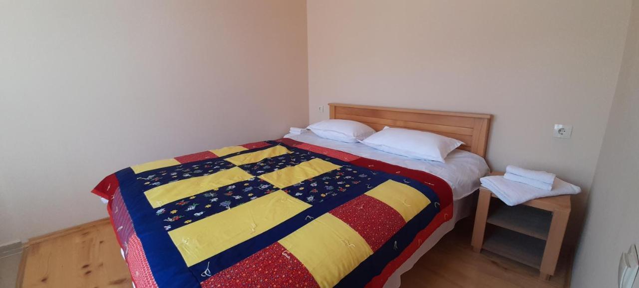 Guest House Lekhtagi 메스티아 외부 사진