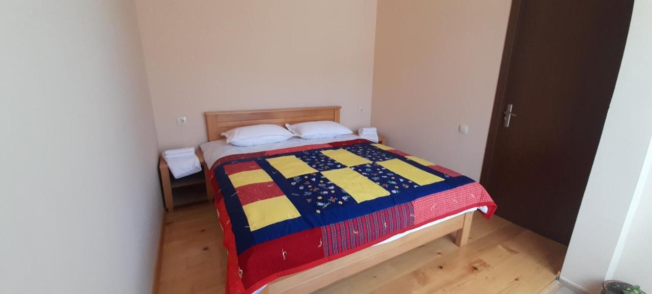 Guest House Lekhtagi 메스티아 외부 사진
