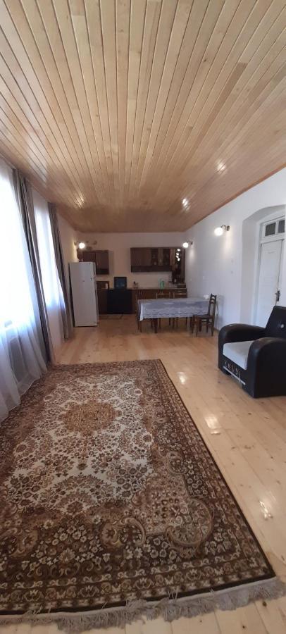 Guest House Lekhtagi 메스티아 외부 사진