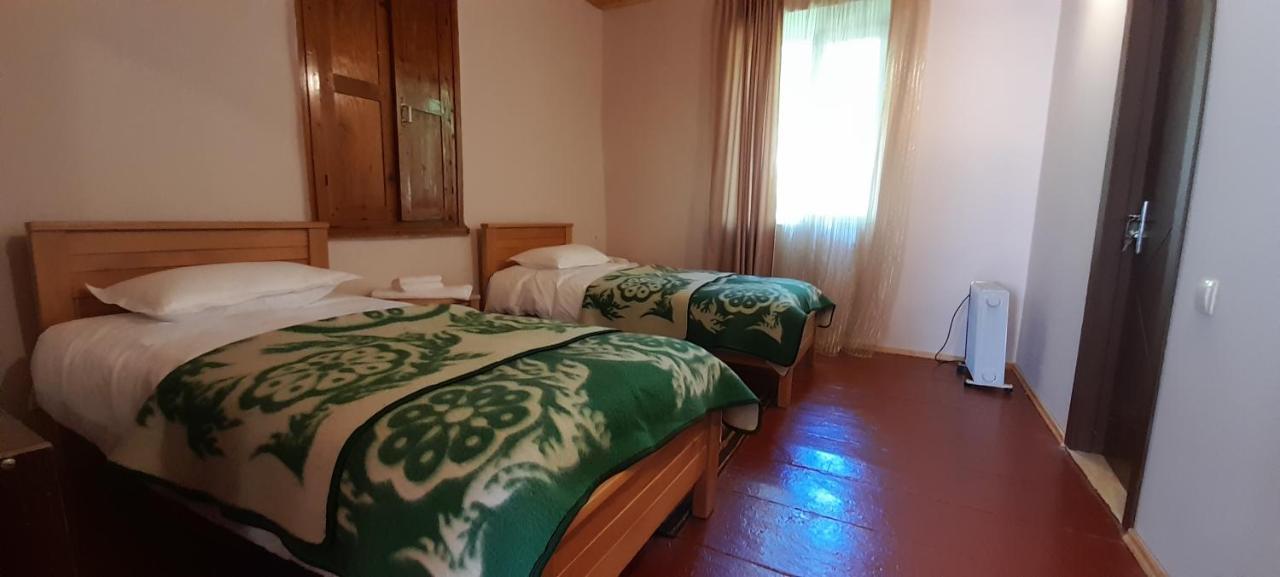 Guest House Lekhtagi 메스티아 외부 사진
